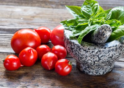 Quick and Easy Edible Plants to Grow in Small Containers